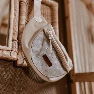 Сумка поясная Mrs. Ertha "Little Daisys", очарование маргариток